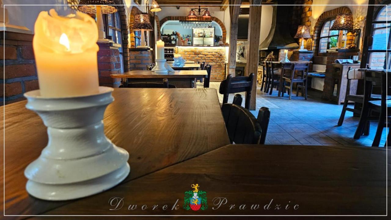 Dworek Prawdzic ニエホジェ エクステリア 写真